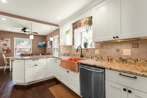 7727 West Berwyn Avenue Chicago IL 60656