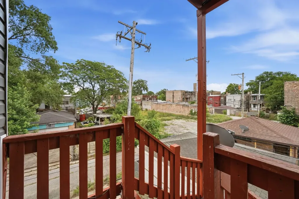 6331 South Elizabeth Street Chicago IL 60636