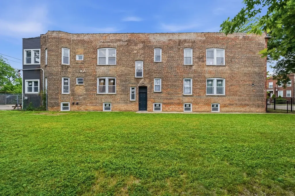6331 South Elizabeth Street Chicago IL 60636