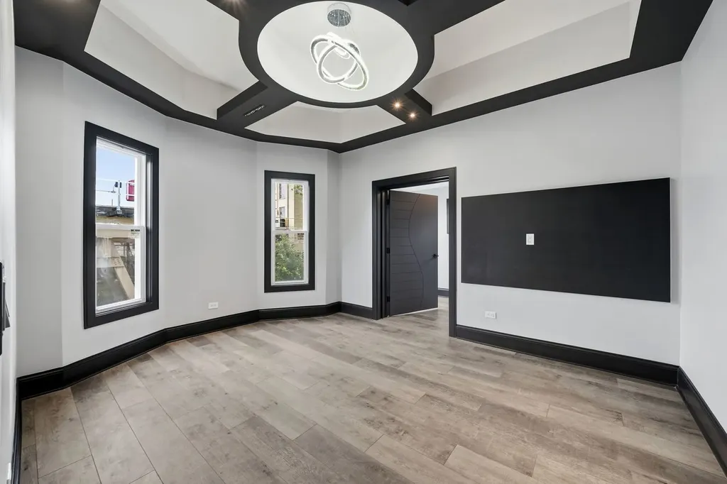 6331 South Elizabeth Street Chicago IL 60636