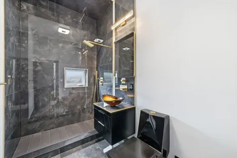 6331 South Elizabeth Street Chicago IL 60636