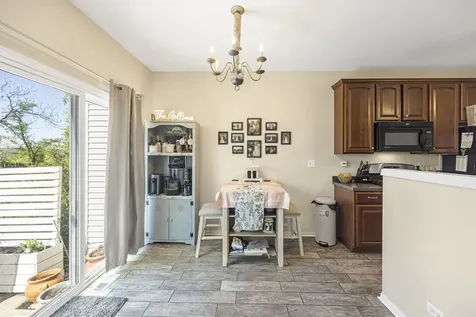 1513 Yellowstone Drive Streamwood IL 60107
