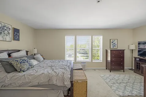 1513 Yellowstone Drive Streamwood IL 60107