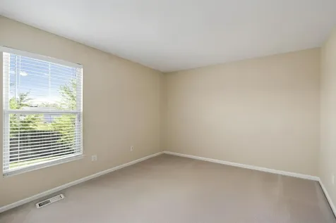1513 Yellowstone Drive Streamwood IL 60107