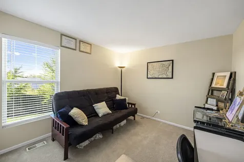 1513 Yellowstone Drive Streamwood IL 60107