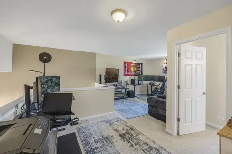 1513 Yellowstone Drive Streamwood IL 60107