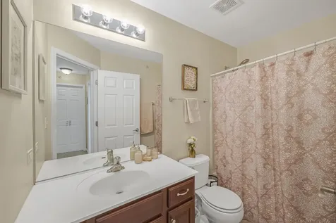 1513 Yellowstone Drive Streamwood IL 60107