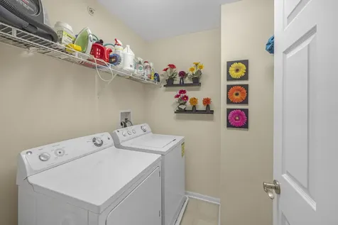 1513 Yellowstone Drive Streamwood IL 60107