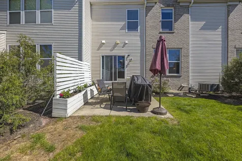 1513 Yellowstone Drive Streamwood IL 60107