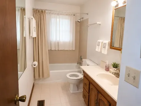2125 Wright Avenue North Chicago IL 60064