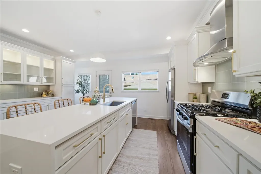 1614 West Wabansia Avenue Chicago IL 60622