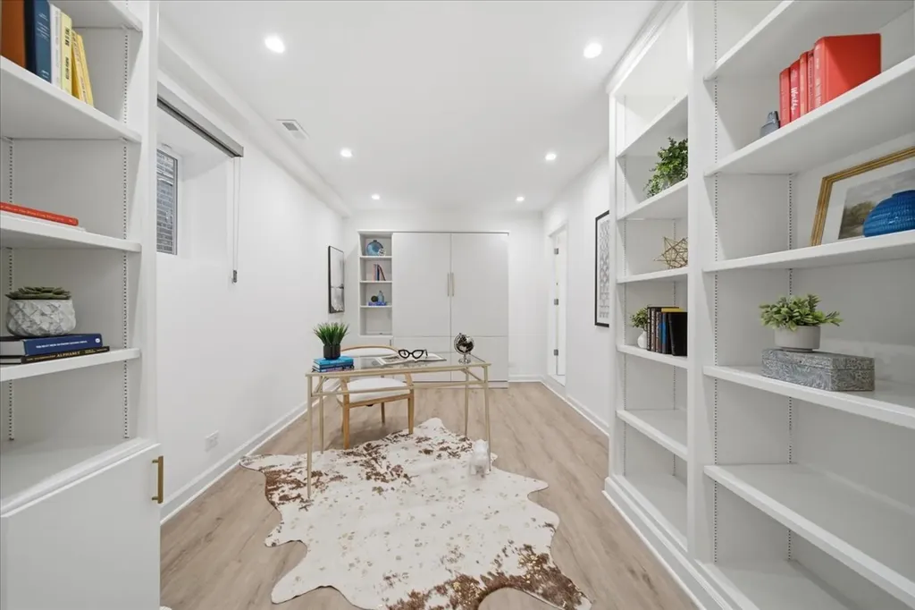 1614 West Wabansia Avenue Chicago IL 60622