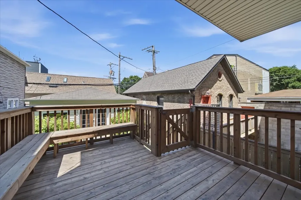 1614 West Wabansia Avenue Chicago IL 60622