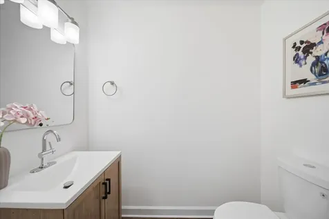 1614 West Wabansia Avenue Chicago IL 60622
