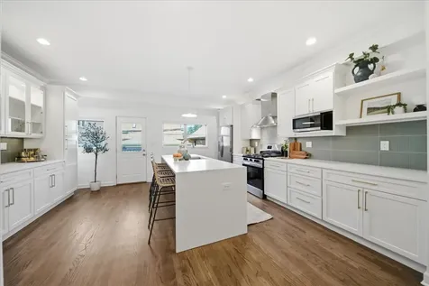 1614 West Wabansia Avenue Chicago IL 60622