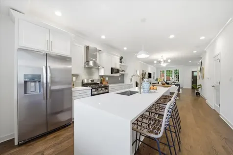 1614 West Wabansia Avenue Chicago IL 60622