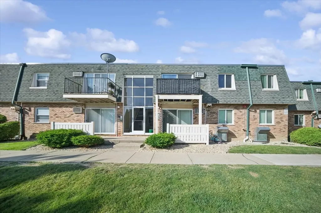 9954 South 84th Terrace S Palos Hills IL 60465