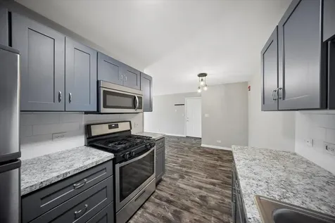 9954 South 84th Terrace S Palos Hills IL 60465