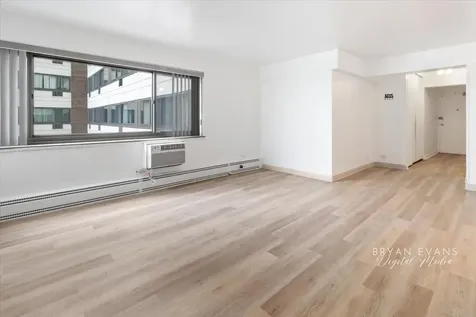 7337 South South Shore Drive Chicago IL 60649