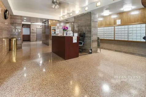7337 South South Shore Drive Chicago IL 60649
