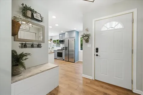 17W040 Oak Lane Bensenville IL 60106
