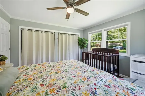 17W040 Oak Lane Bensenville IL 60106
