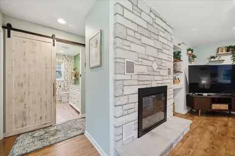 17W040 Oak Lane Bensenville IL 60106