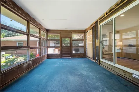 17W040 Oak Lane Bensenville IL 60106