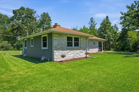 17W040 Oak Lane Bensenville IL 60106