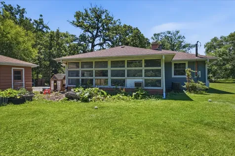 17W040 Oak Lane Bensenville IL 60106