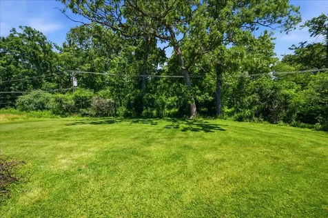 17W040 Oak Lane Bensenville IL 60106
