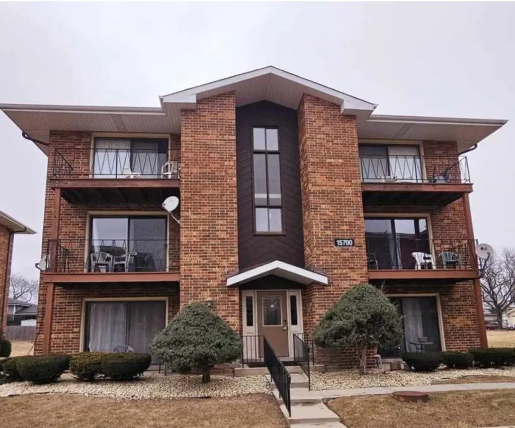 15700 Reynolds Lane Oak Forest IL 60452