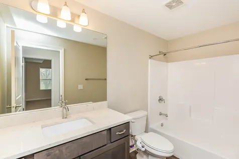 60 West Main Street Lake Zurich IL 60047