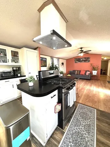 1028 North West Alma Circle Round Lake IL 60073