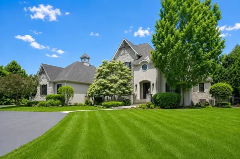10N618 Manchester Lane Elgin IL 60124