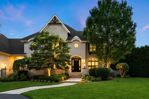 10N618 Manchester Lane Elgin IL 60124