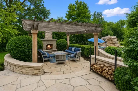 10N618 Manchester Lane Elgin IL 60124