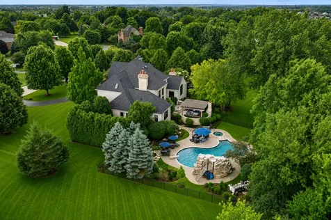 10N618 Manchester Lane Elgin IL 60124