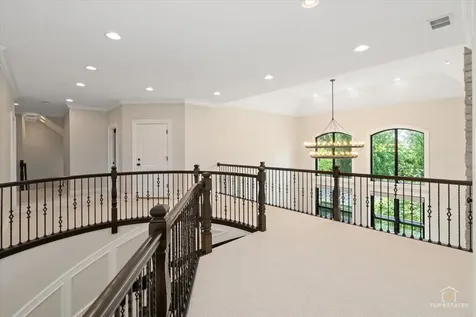 10N618 Manchester Lane Elgin IL 60124