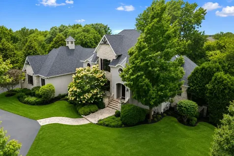 10N618 Manchester Lane Elgin IL 60124