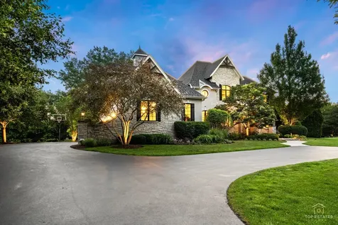 10N618 Manchester Lane Elgin IL 60124