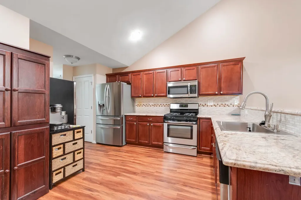 23840 West Dayfield Drive Plainfield IL 60586