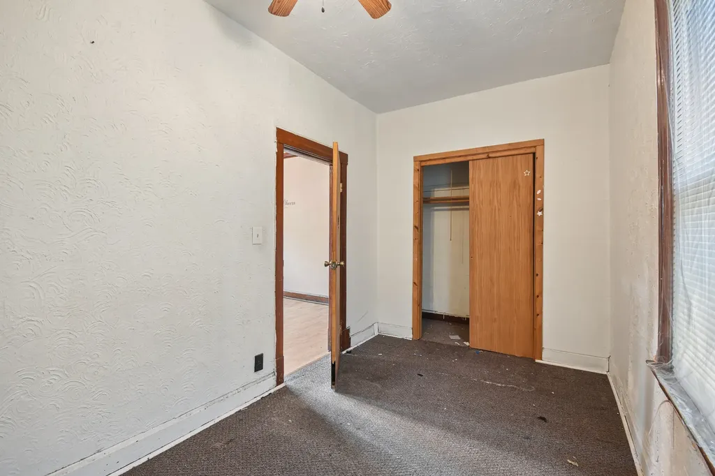 8918 South Woodlawn Avenue Chicago IL 60619