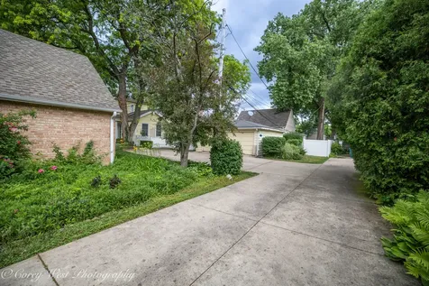 398 West Saint Charles Road Elmhurst IL 60126