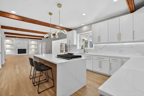 25138 North Pawnee Road Barrington IL 60010
