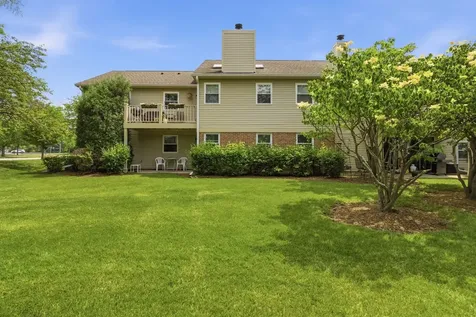 198 Camden Court Schaumburg IL 60193