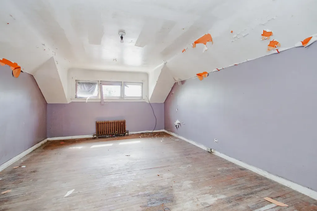 8255 South Saint Lawrence Avenue Chicago IL 60619