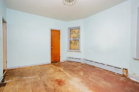 8255 South Saint Lawrence Avenue Chicago IL 60619