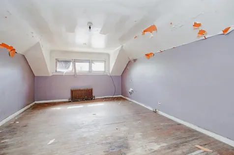 8255 South Saint Lawrence Avenue Chicago IL 60619