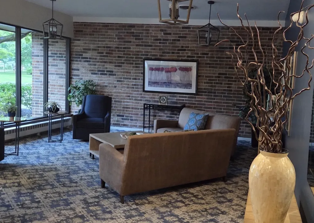 301 Lake Hinsdale Drive Willowbrook IL 60527